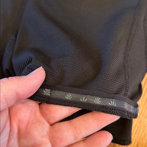 Athleta tennis skirt size XS. Built in mesh shorts, non-slip hem, ball pockets - Picture 8 of 14